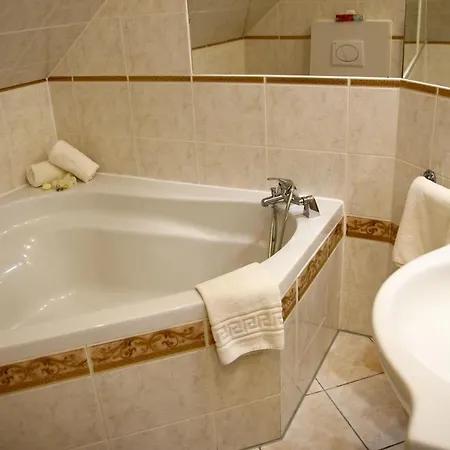 Seeberg Hotel 3*